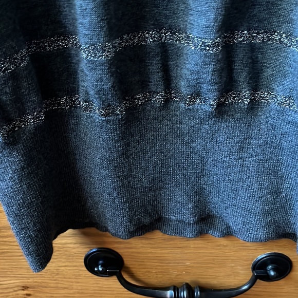 Ann Taylor gray and silver sweater - Picture 5 of 6
